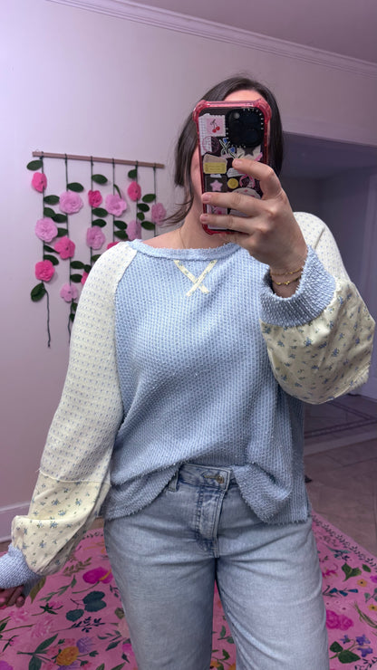 Blue Floral Raglan Knit Top | Casual Colorblock Long Sleeve