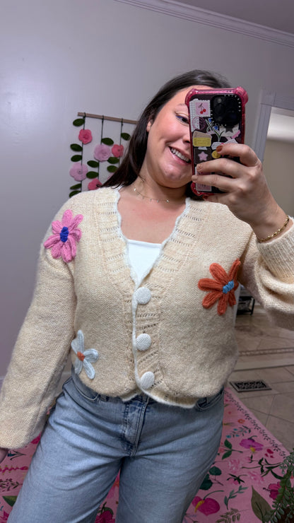 Scalloped Flower Cardigan
