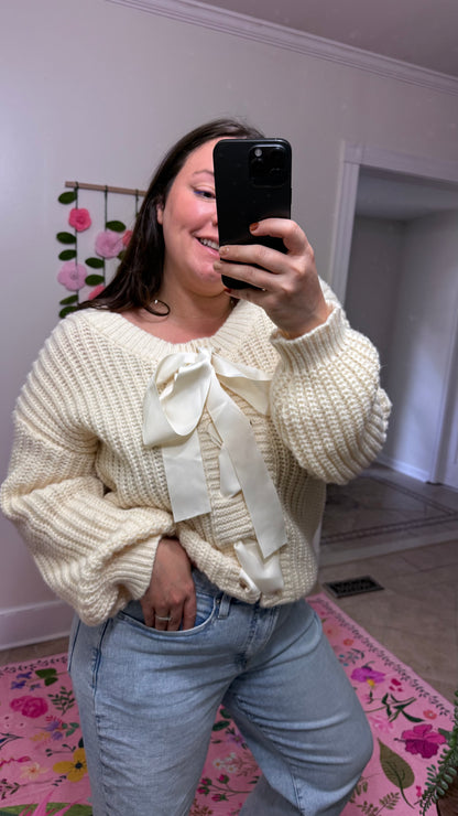 Sugar Bow Sweater 🎀