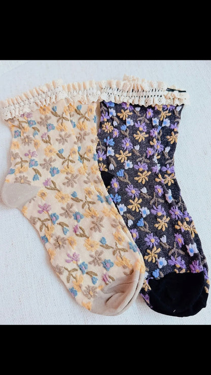 Vintage Blossom Socks – Cream or Gray Floral