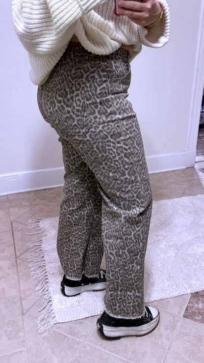 Leopard Print Wide Leg High Waist Jeans – Frayed Hem Denim Pants