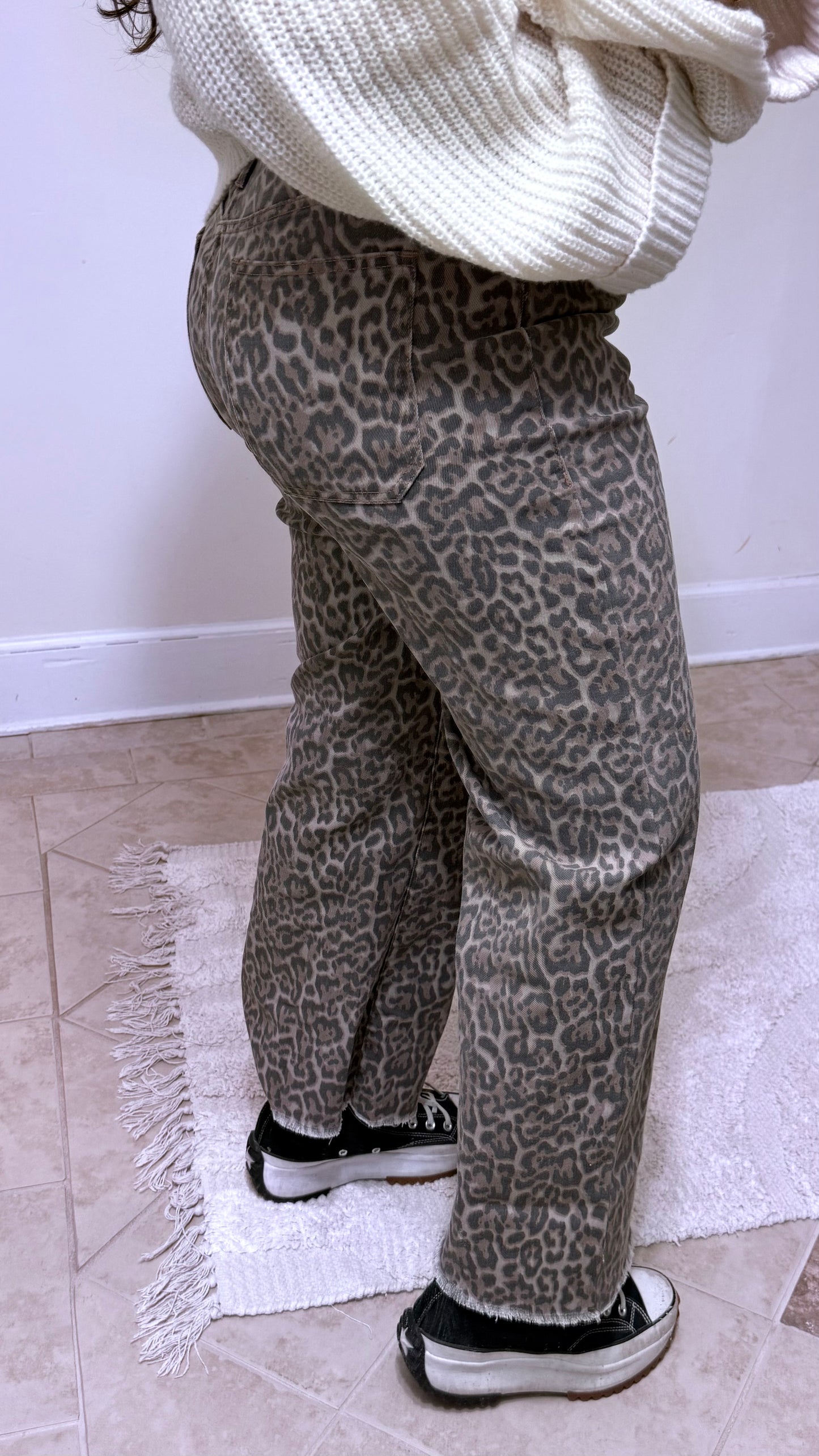 Leopard Print Wide Leg High Waist Jeans – Frayed Hem Denim Pants