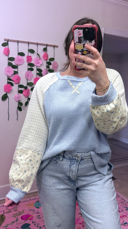 Blue Floral Raglan Knit Top | Casual Colorblock Long Sleeve