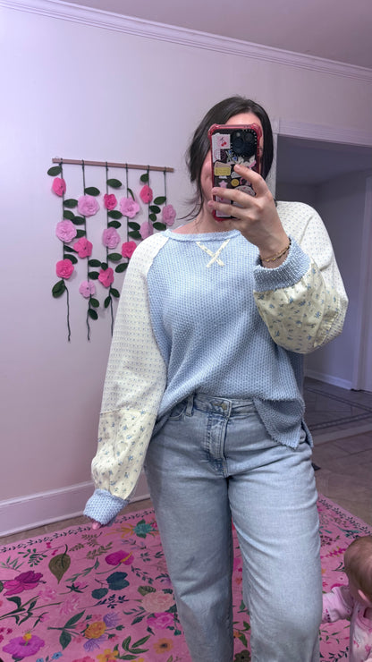 Blue Floral Raglan Knit Top | Casual Colorblock Long Sleeve